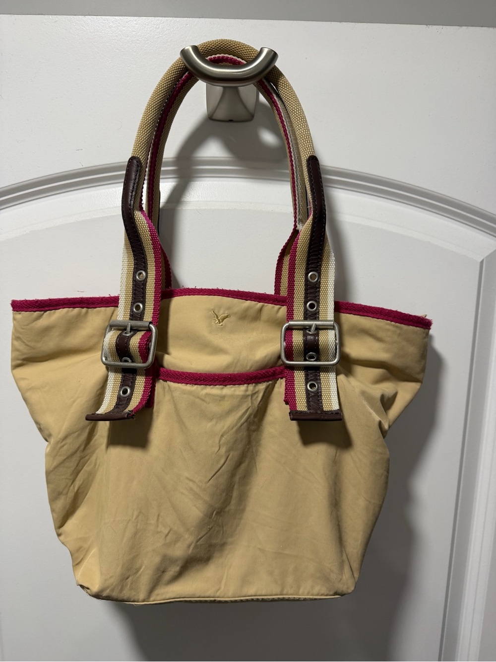 American Eagle bag - beige w/ deep pink trim - Picture 1 of 16